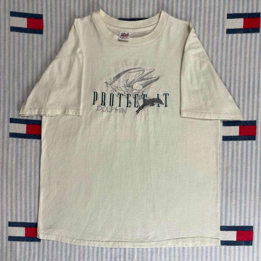Vintage Protect the Dolphins embroidered Nature Environmental short sleeve shirt